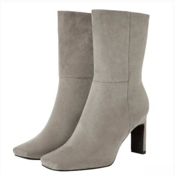 NWT/NIB JustFab Lilliana Womens Grey Faux Suede Heeled Ankle Bootie, 7 - Picture 1 of 6